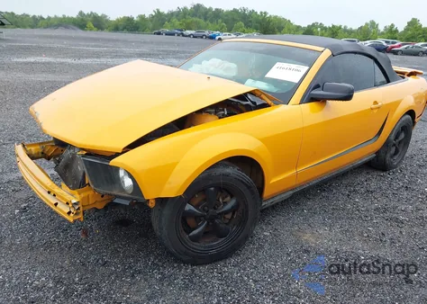 2007 Ford Mustang V6 Deluxe/V6 Premium из США, поврежденный, VIN 1ZVHT84N875368841